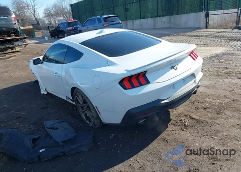 2025 Ford Mustang Ecoboost Premium Fastback z USA, uszkodzony, nr VIN 1FA6P8THXS5124746